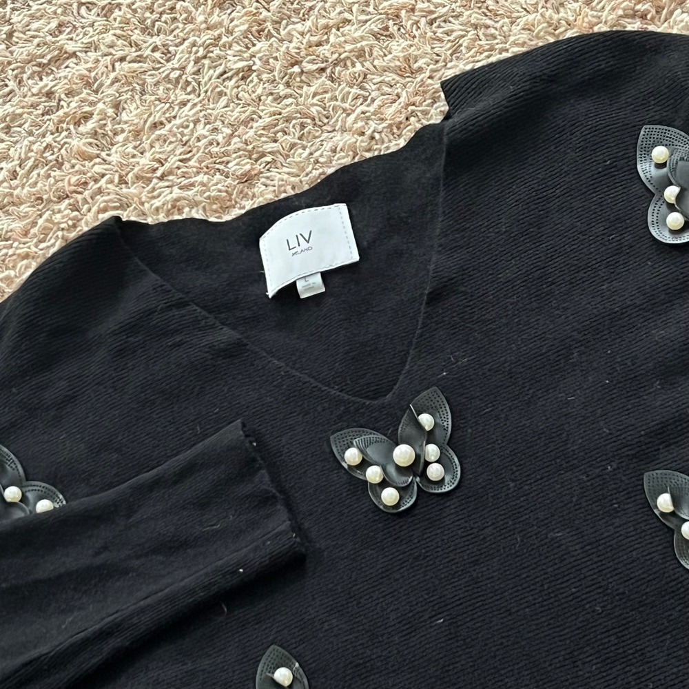 LIV MILANO Black Butterfly Pearl Embellished‎ V Neck Sweater Size L